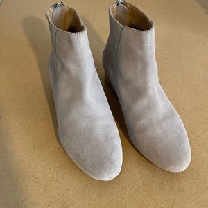 Seychelles Tan Suede Booties. Size 7